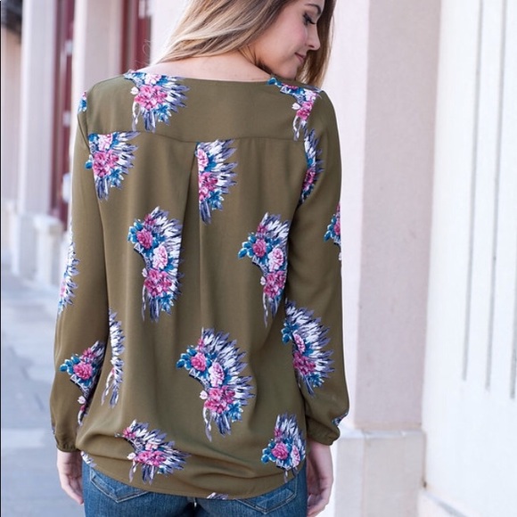 ❗️Last 1! SMALL Olive Indian chief top - Picture 4 of 8